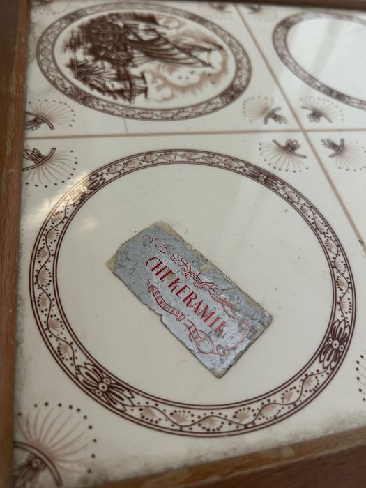 Rustykalny Kwietnik z Litego Drewna z Kafelkami (Holandia, rok 1950)