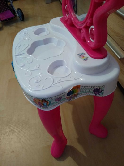 Toaletka dziecięca interaktywna Barbie