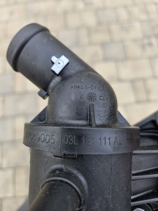 VW AUDI termostat 03L121111AL