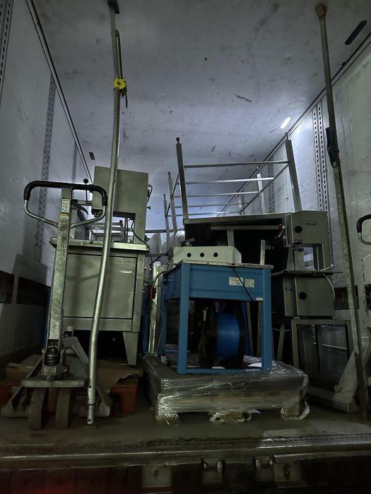 Przeprowadzki ciężarówka winda transport gabarytowy