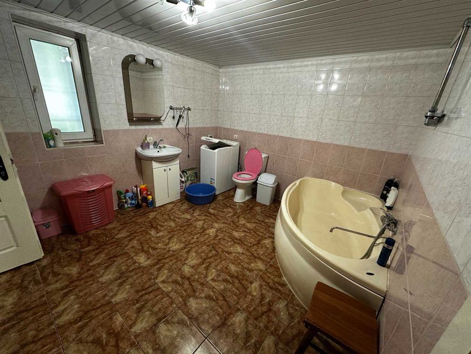 Продається будинок в с. Нересниця