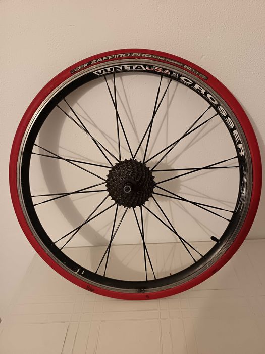 Rolo Tacx Satori + Roda 26’’ + Cassete 11x28 + Pneu Vittoria Zafiro