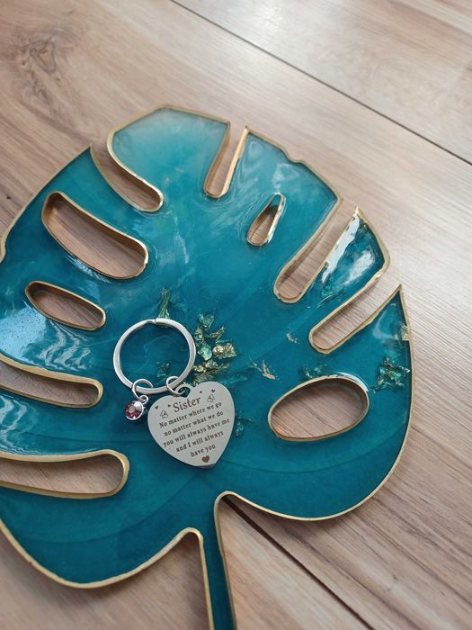 Breloczek sister dodatek do torebki czy kluczy