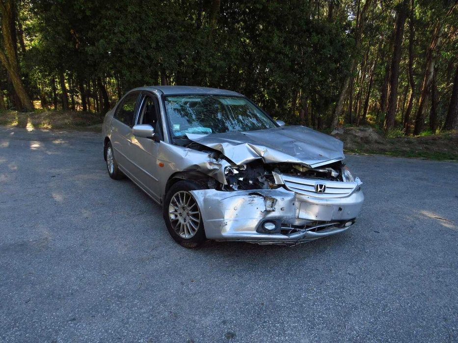 Honda Civic 1.6Vtec de 2003 - Peças Usadas