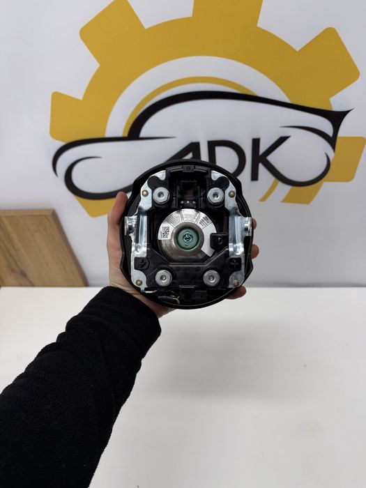 Оригінальна не стріляна подушка безпеки AirBag керма Jeep Wrangler JL