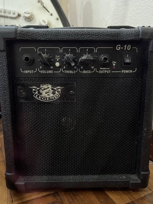 Guitarra elétrica+ amplificador + suporte