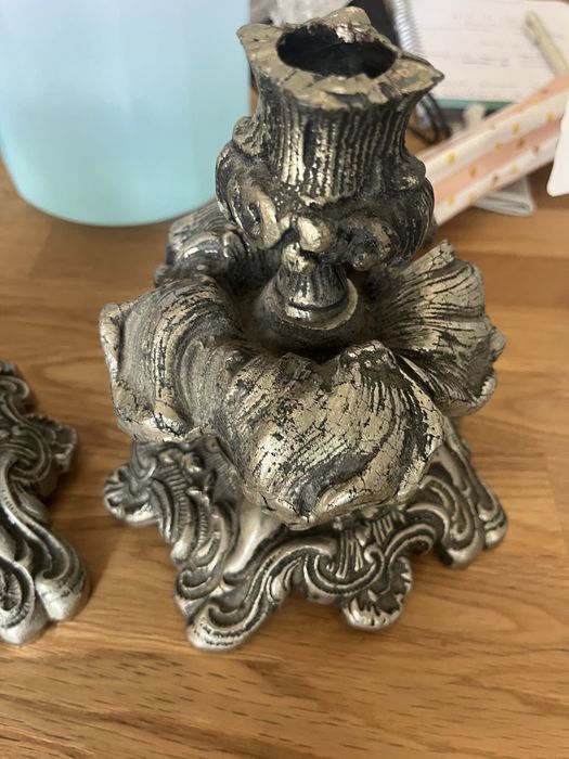 2 castiçais antigos metal prateado