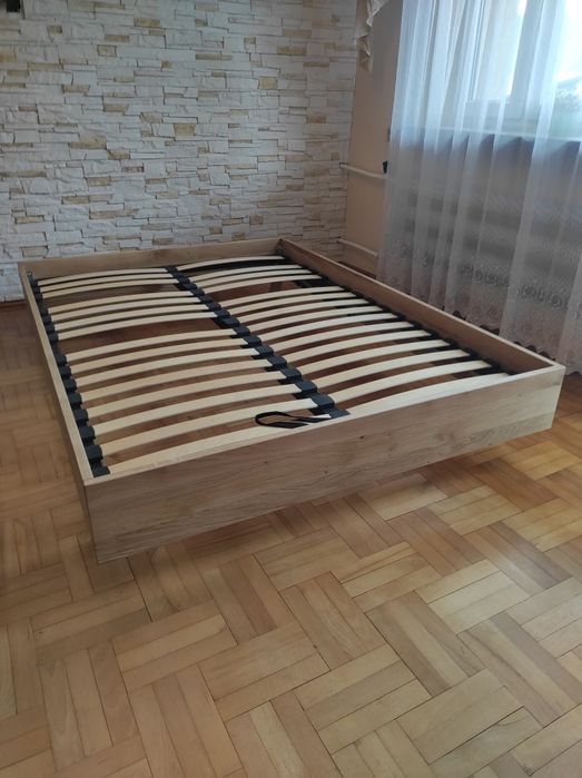 Łóżko lite dębowe 160x200 lewitujące