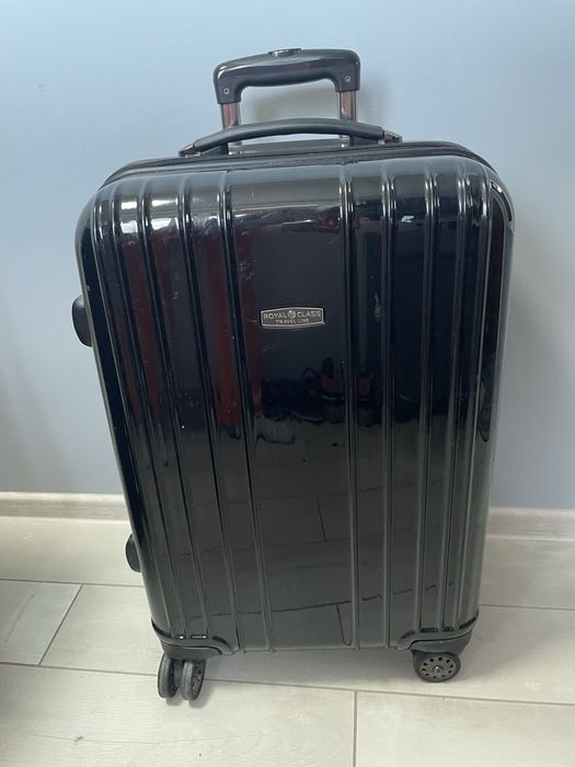 Валіза з пластику