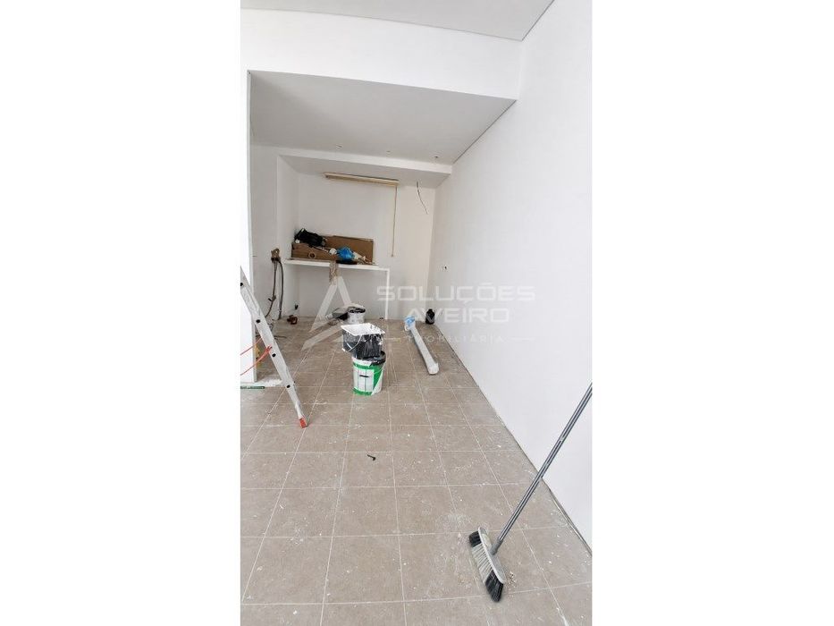 Apartamento T0 com garagem privativa - Centro de Aveiro!