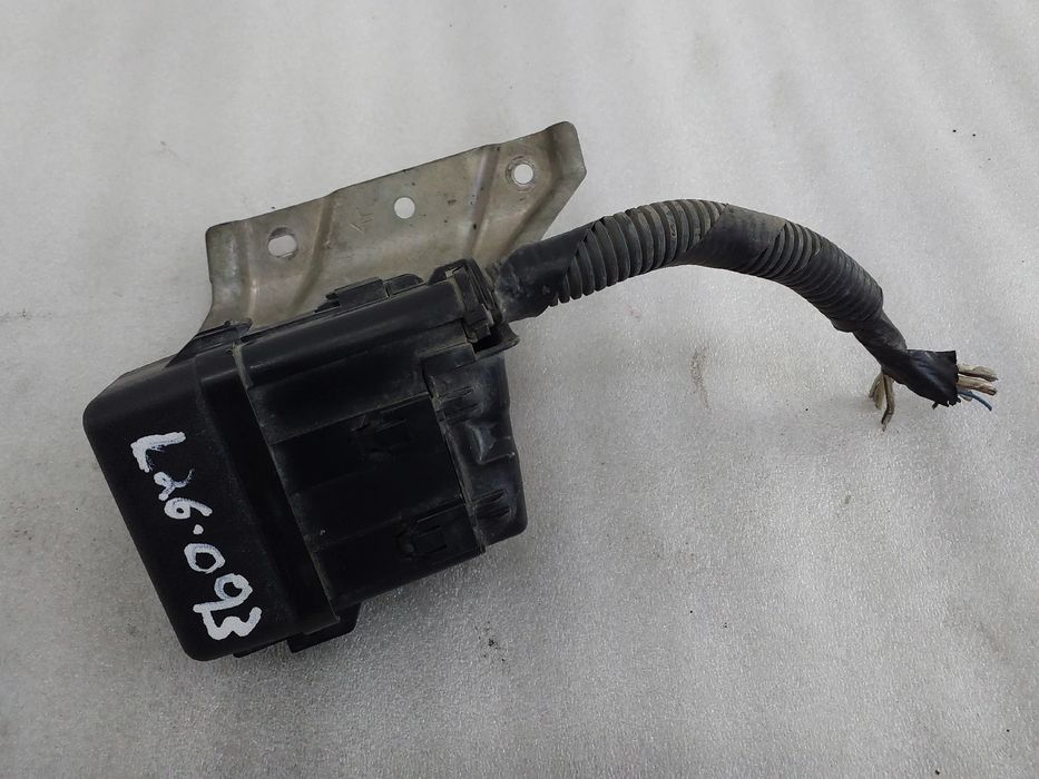 Caixa fusíveis / SAM / BSI TOYOTA Auris Hatchback Van (_E18_)