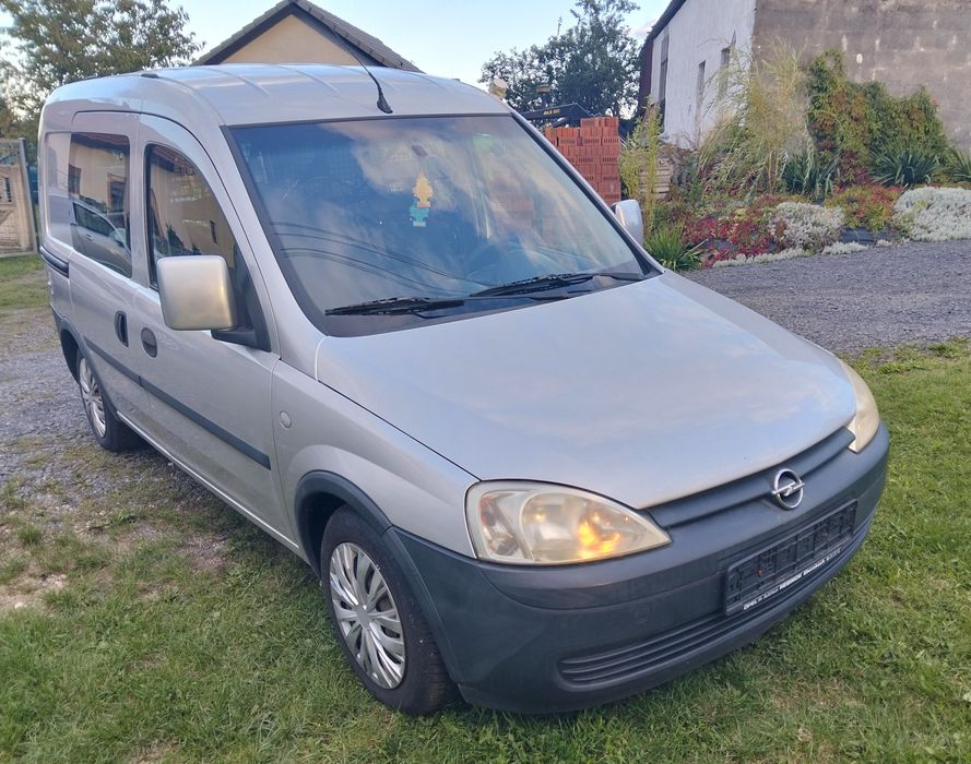 Opel Combo 1.4  90km 2011r