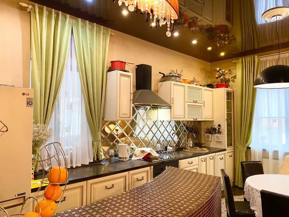 Оренда 2эт будинка 200м2. Авторський дизайн. Басейн /Новоолександрівка