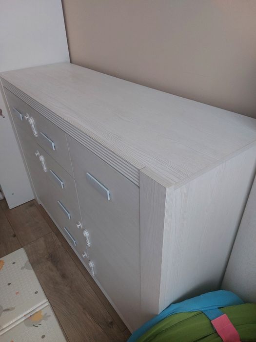 Solidna komoda na sprzedaż