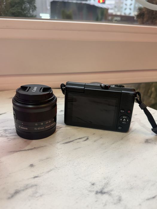 Canon M200 15-45mm stm