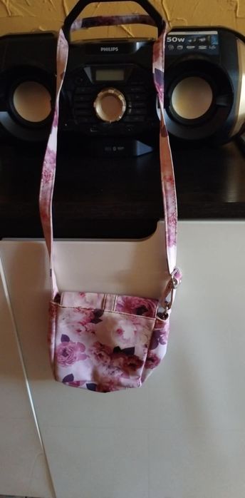 Torebka damska w kwiaty