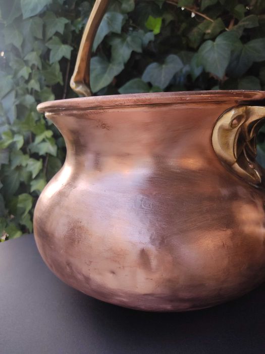 Cobre caldeirão de grandes dimensões