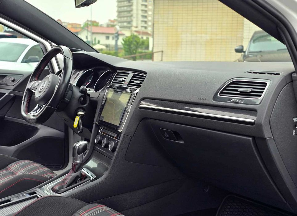 Volkswagen Golf VII GTI Performance 2.0tsi 230cv Dsg "Full Extras"
