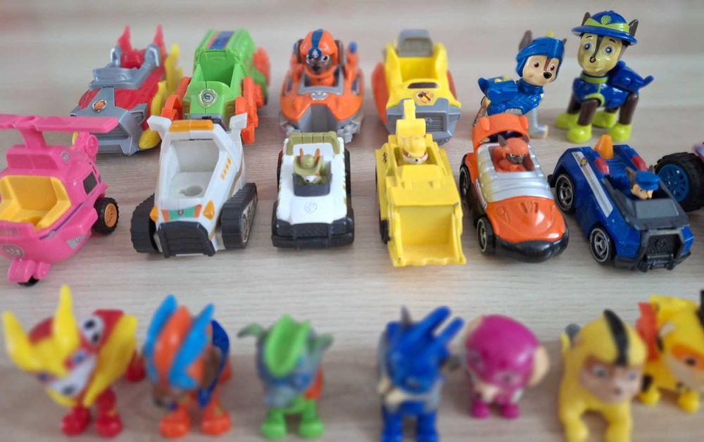 Figurki i pojazdy Psi Patrol