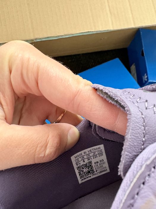 Adidas Ozweego ОРИГІНАЛ жіночі кросівки IG8489