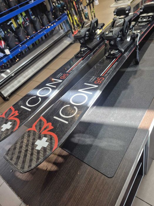 Narty  Movement Icon 95 Carbon Titanial 175cm N-310