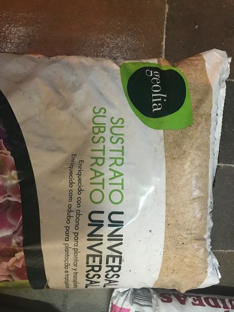 Sustrato universal GEOLIA 20L