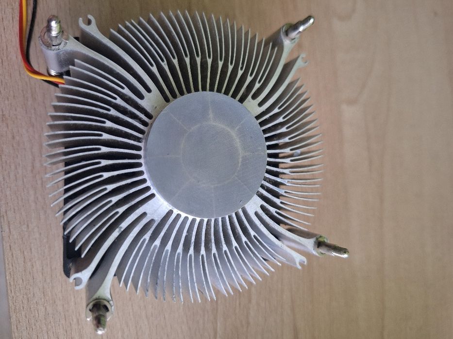 Procesor Intel+ Wentylator do niego