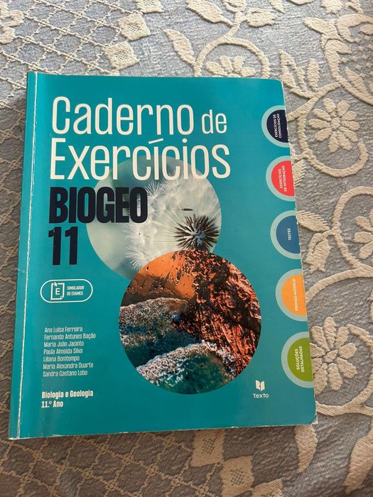 Caderno de atividades 11 ano