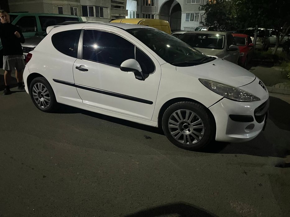Продам Peugeot 308 2010
