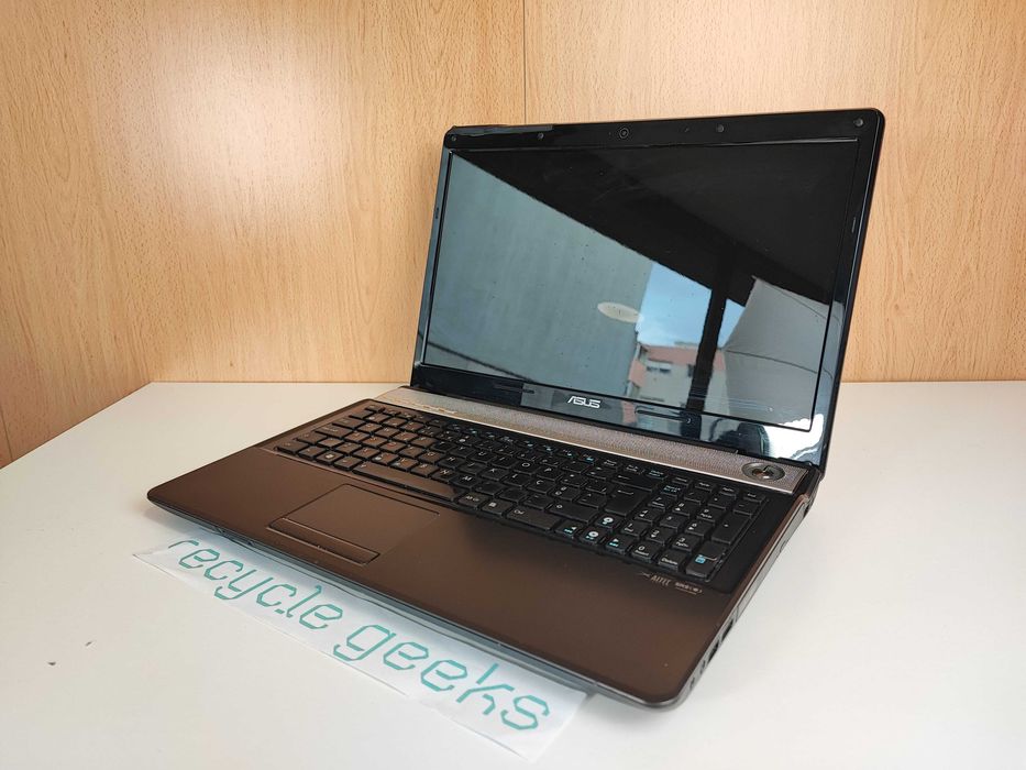 Portátil Asus N61J i5 520 4GB DDR3 500GB HDD Teclado PT Win 10 PT