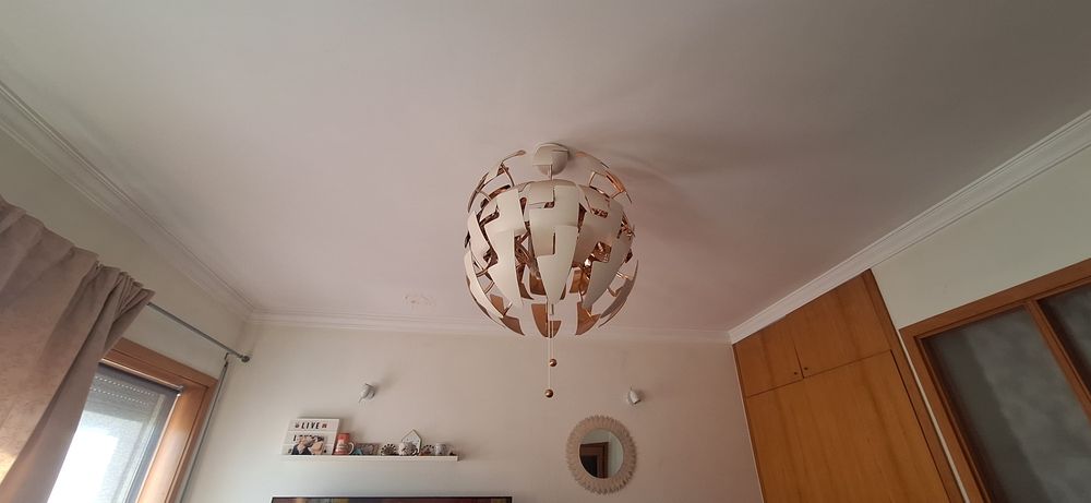 Candeeiro ikea grande dourado e branco