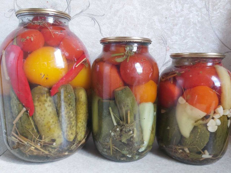 Помидоры + огурцы маринованные домашние 1,5л/3л, 2025г иная консерваци