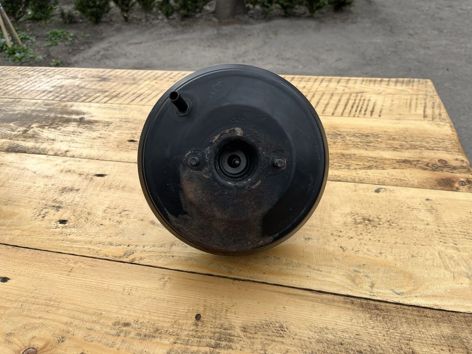 Підсилювач гальм Мазда 323f ba 1.5