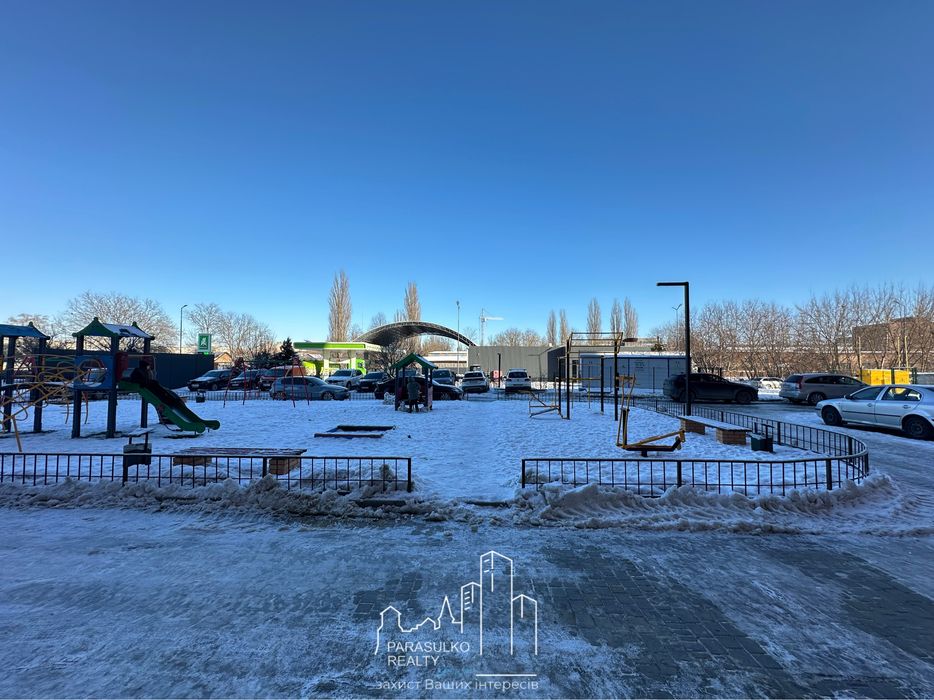 Продам 2-кімнатну квартиру в новому, вже обжитому будинку!