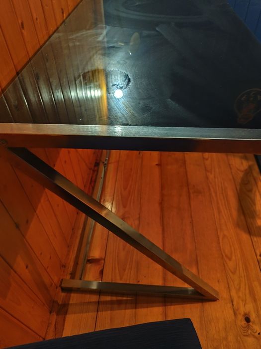 Mesa de secretária em vidro