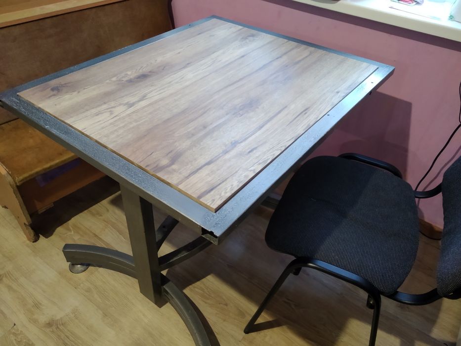 Продається стіл, можна його використати для альтанки тераса 75/90см