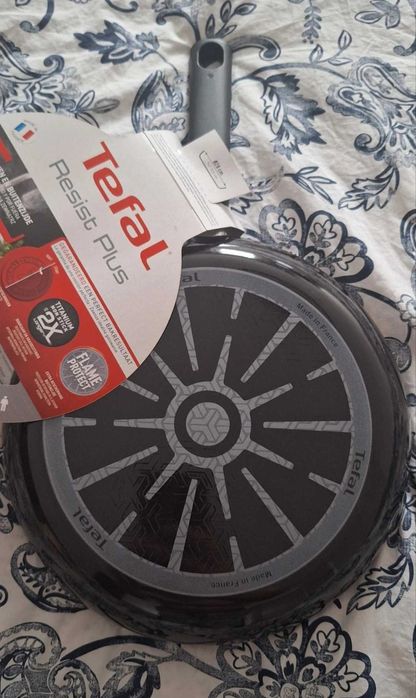 Patelnia Tefal 28cm