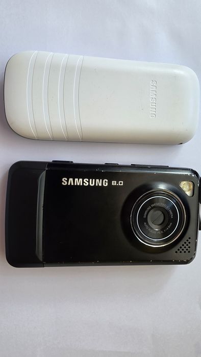 Dois Samsung telemóveis