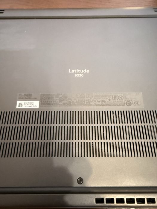 Преміум 2-в-1 Dell Latitude 9330 / i5 vPro (4.4ГГц) / 16GB / 512GB / QHD+ Сенсор