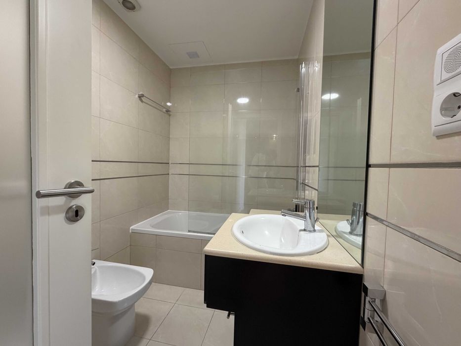 Arrendo Apartamento T1 Mobilado em Santa Clara, Leiria