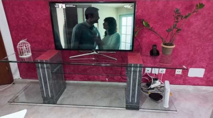 Estante de televisão