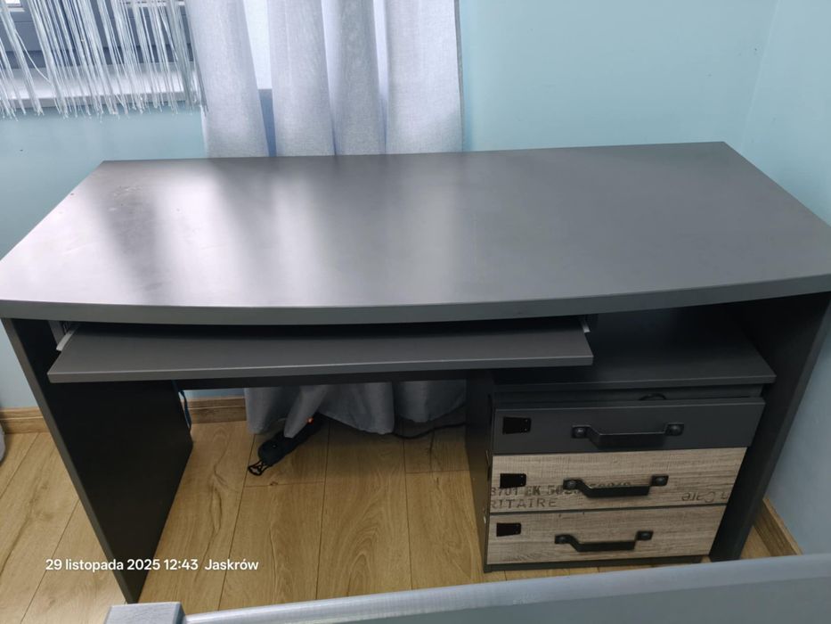 Zestaw mebli do pokoju