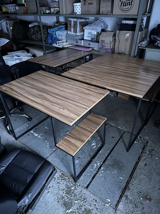 Офисные столы и стулья 4шт