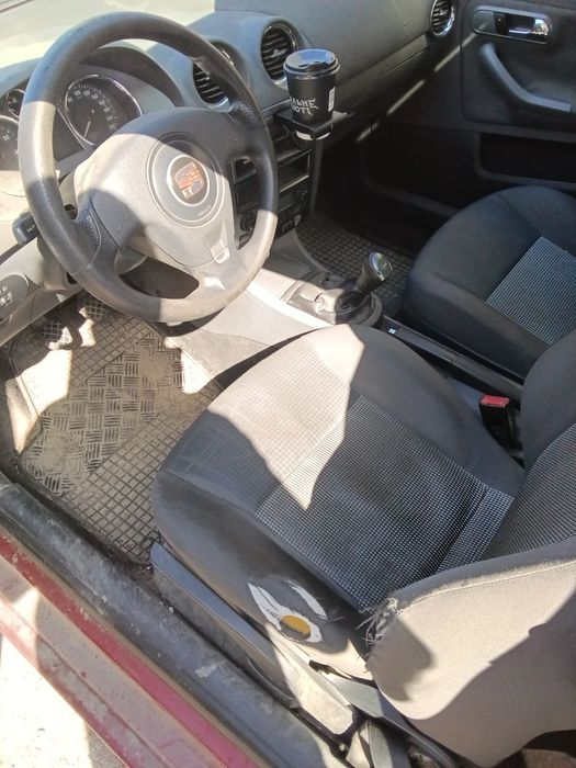 Seat ibiza 1.4 бензин 2007