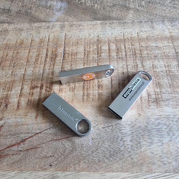 Pendrive 8GB i 16GB USB