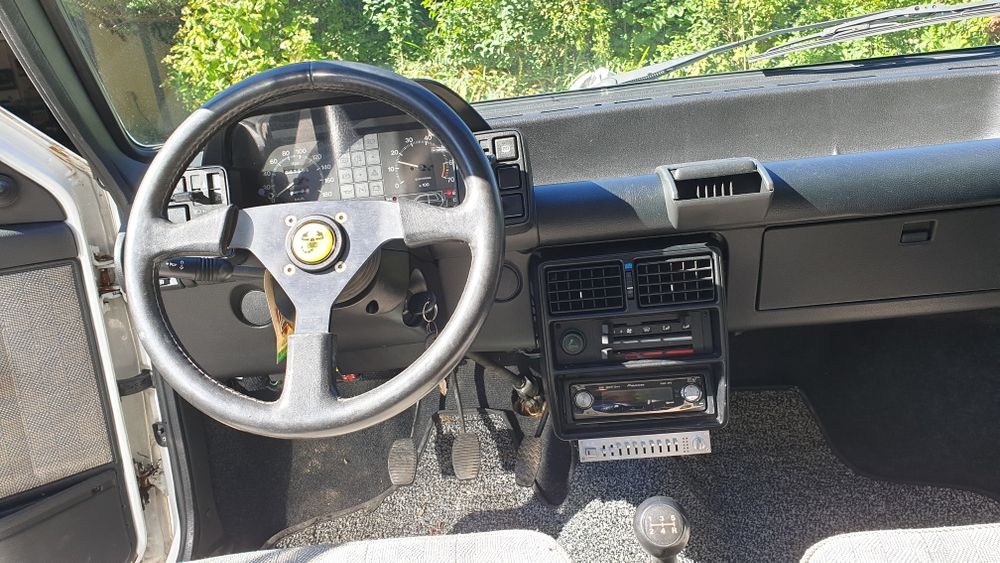 Fiat uno 60 sl em estado novo