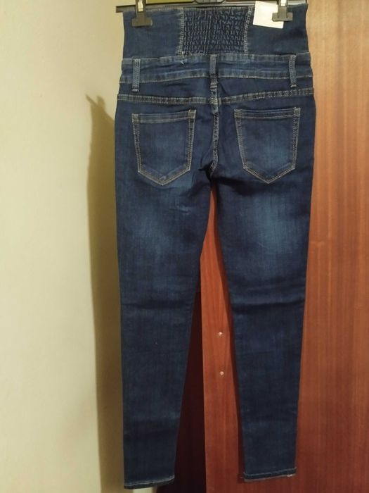 Calças ganga cintura subida novas