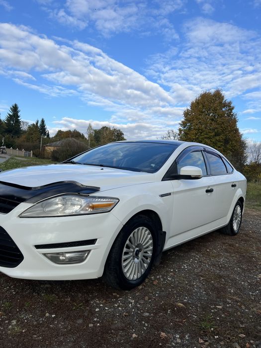 Ford Mondeo 2011рік