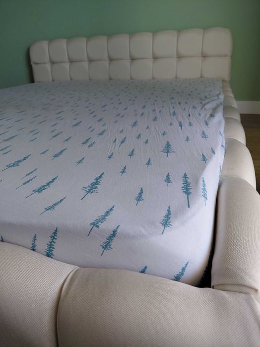 Vendo cama de adolescente semi-nova