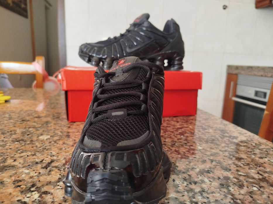 Vendo Nike  shox tl  novas  n:42